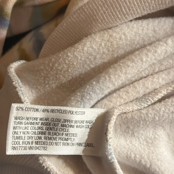 Cat & Jack zip -up tie dye hoodie sweatshirt size 4T, - Picture 8 of 9